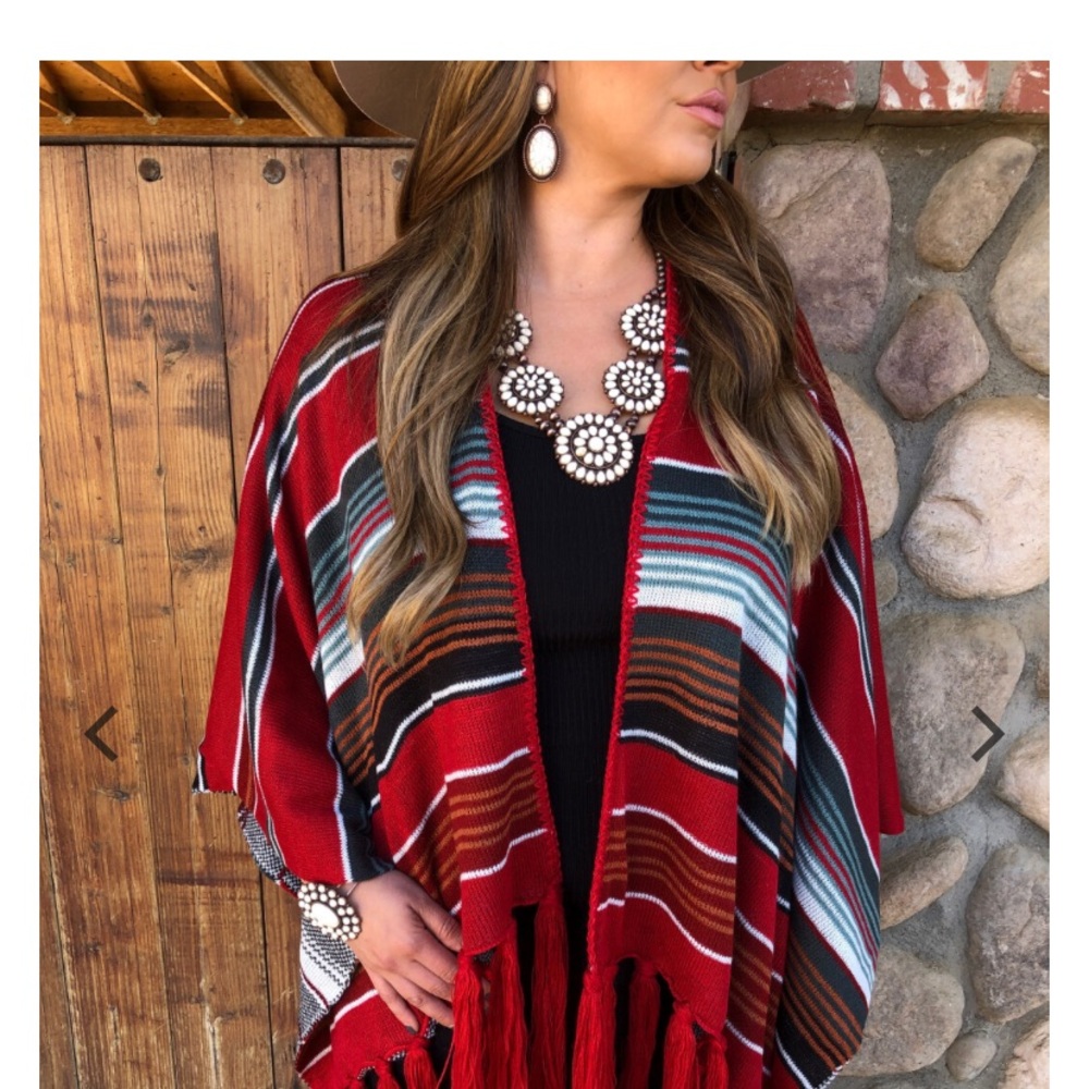 Three bird nest knit light weave w tassels Western Matador Poncho for spring - Picture 7 of 7